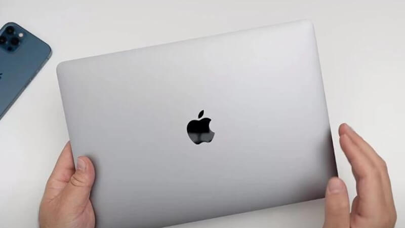 Đánh giá Macbook Pro 2020 cũ