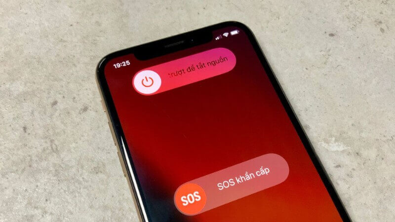 Cách khắc phục màn hình iPhone XS Max bị sọc xanh