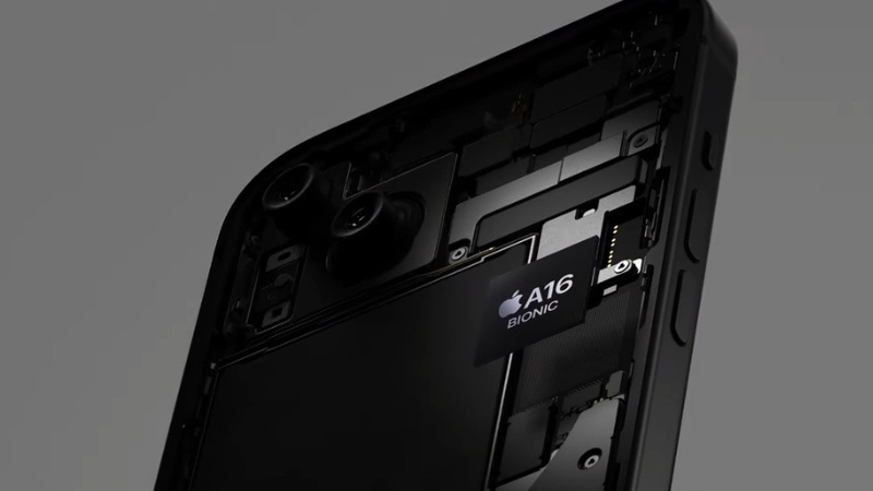 So sánh hiệu suất iPhone 15 Plus và 14 Pro Max