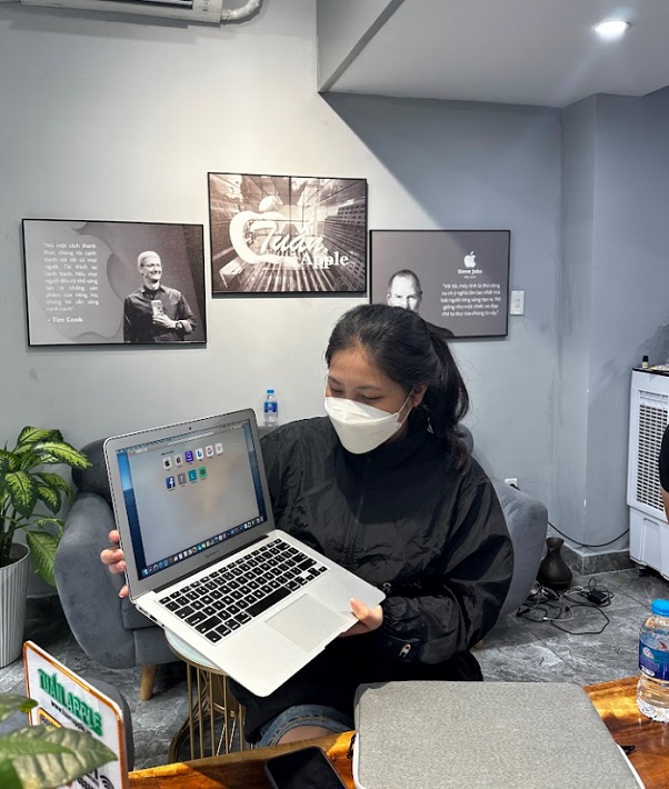 Khách hàng