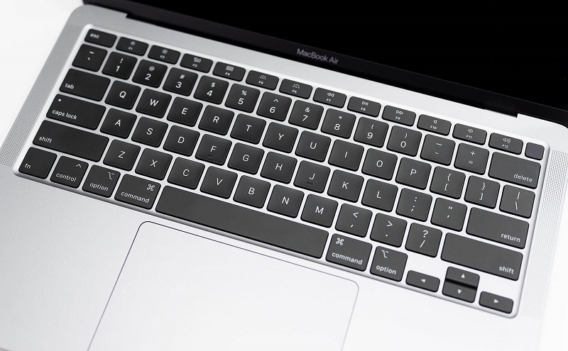 Làm văn phòng có nên mua macbook không?