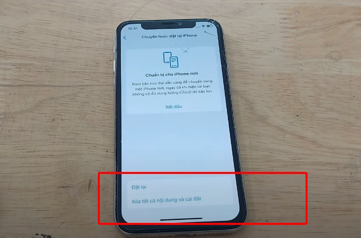 Khắc phục màn hình trắng xóa điện thoại bằng cách khôi phục cài đặt gốc