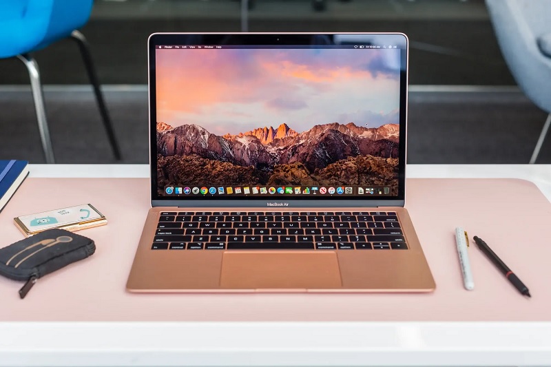 Macbook cũ là như nào?