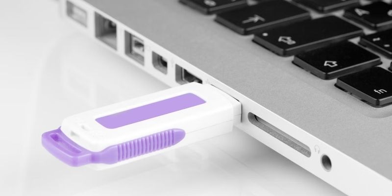 Khắc phục Macbook không lên nguồn​ bằng cách Boot lại hệ điều hành bằng USB