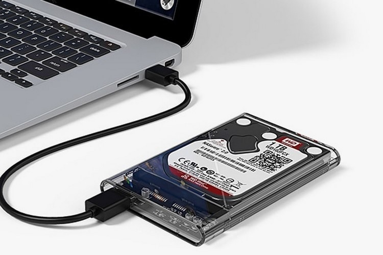 Khắc phục Macbook không lên nguồn​ bằng cách sử dụng ổ cứng để copy files