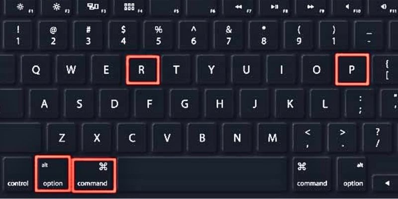 Khắc phục màn hình Macbook bị ám xanh bằng cách bằng Reset lại PRAM / NVRAM