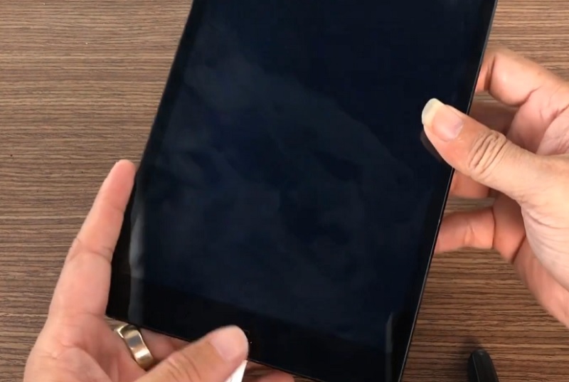 Cách khắc phục iPad bị sập nguồn sạc không lên