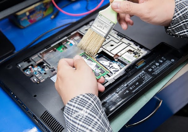 Nên tự thay nâng cấp ổ cứng SSD cho Macbook Pro hay đến trung tâm sửa chữa