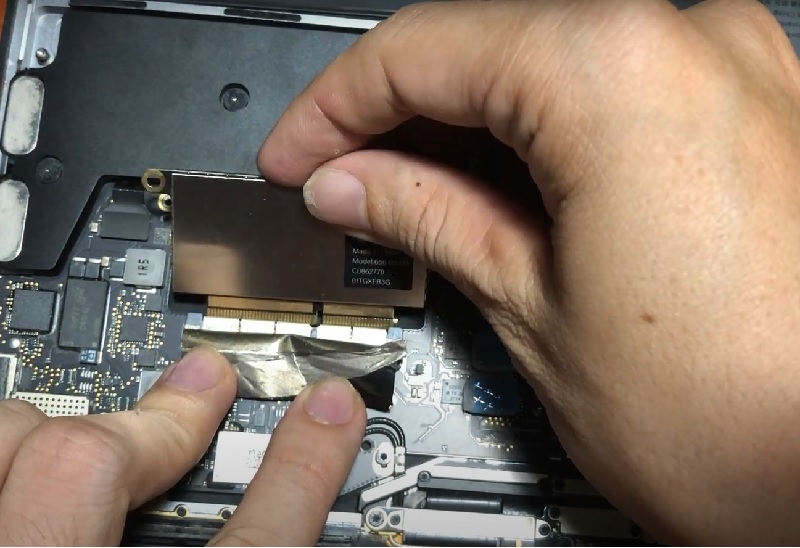 Lưu ý khi nâng cấp ổ cứng SSD cho Macbook Pro