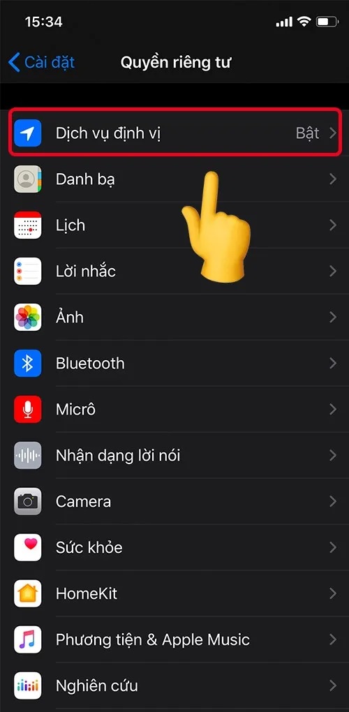 Sử dụng tính năng Quyền riêng tư định vị iPhone của chồng