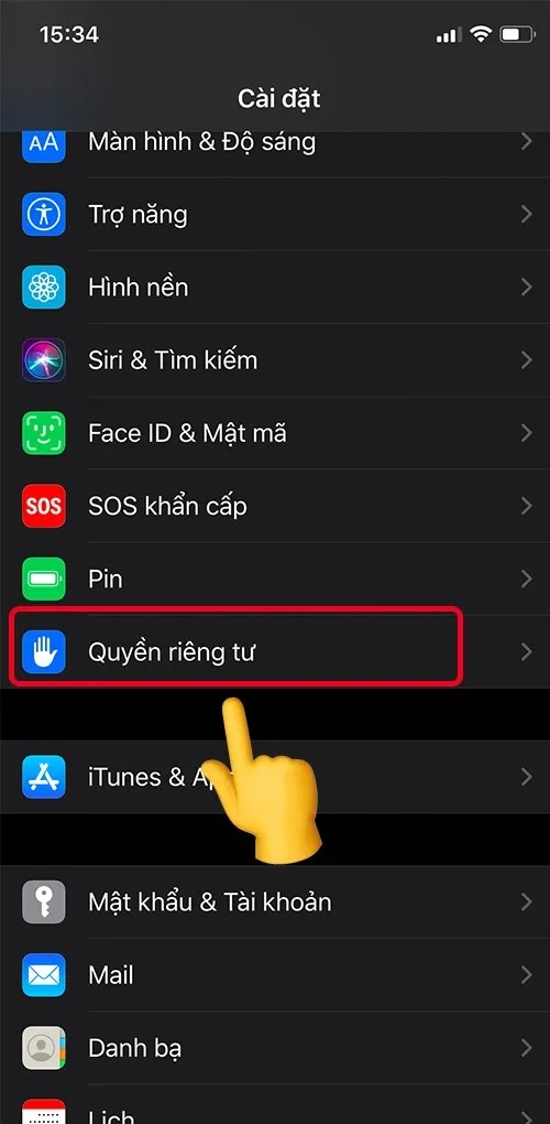 Sử dụng tính năng Quyền riêng tư định vị iPhone của chồng