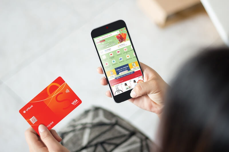 Khi nào nên mua điện thoại trả góp?