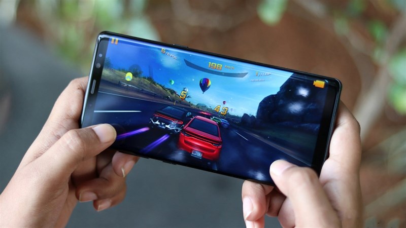Nguyên nhân điện thoại Samsung báo thiết bị quá nóng