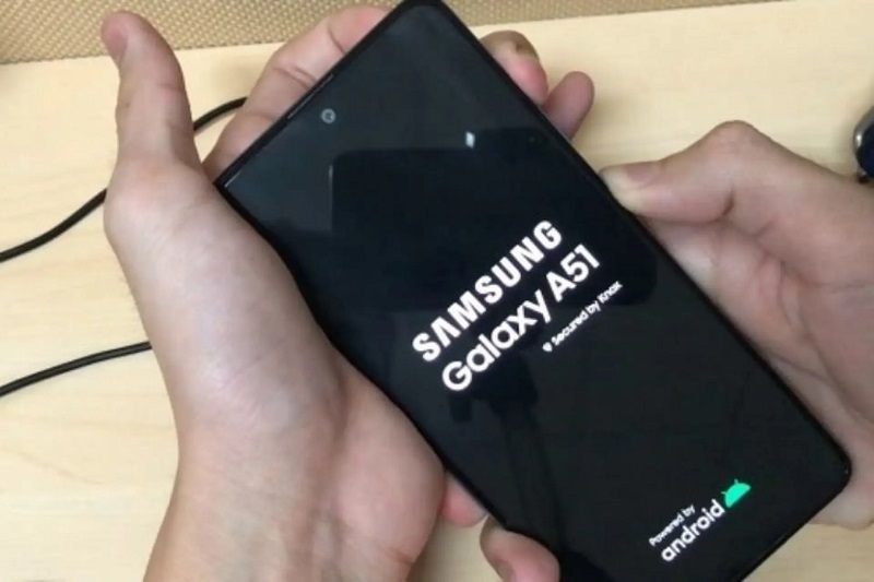 Nguyên nhân điện thoại Samsung bị đơ không tắt nguồn được