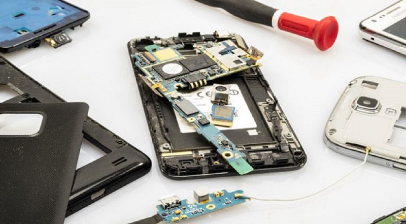Khắc phục điện thoại Samsung bị mất sóng​ bằng cách sửa lỗi phần cứng
