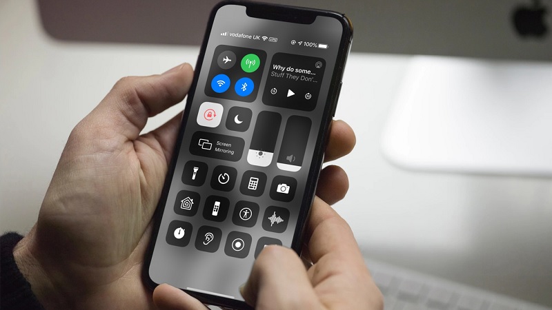 Cách kiểm soát chấm cam trên iPhone 17 Pro Max