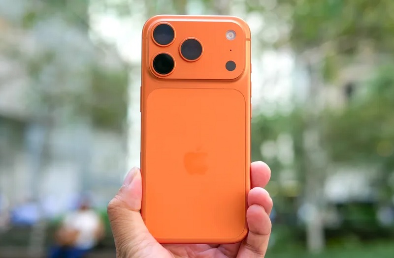 Nên mua Realme GT 8 Pro và iPhone 17 Pro Max thời điểm này?