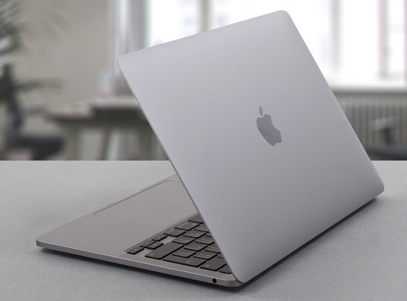 Có nên mua MacBook Pro M2 cũ không?