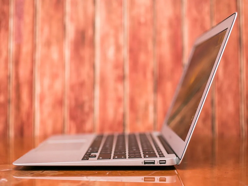 MacBook Air 11.6 inch - dòng Macbook tầm 10 triệu