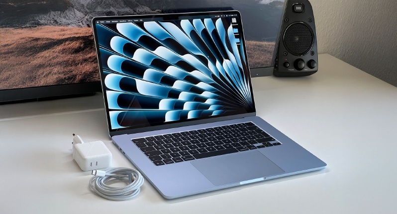 So sánh MacBook Air M2 và MacBook Air M4 qua cấu hình phần cứng và bộ nhớ
