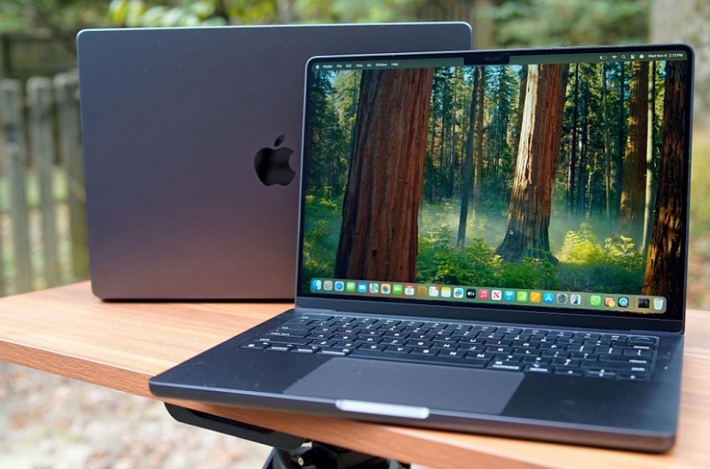 So sánh Macbook Pro M4 và Macbook Pro M1 qua thiết kế