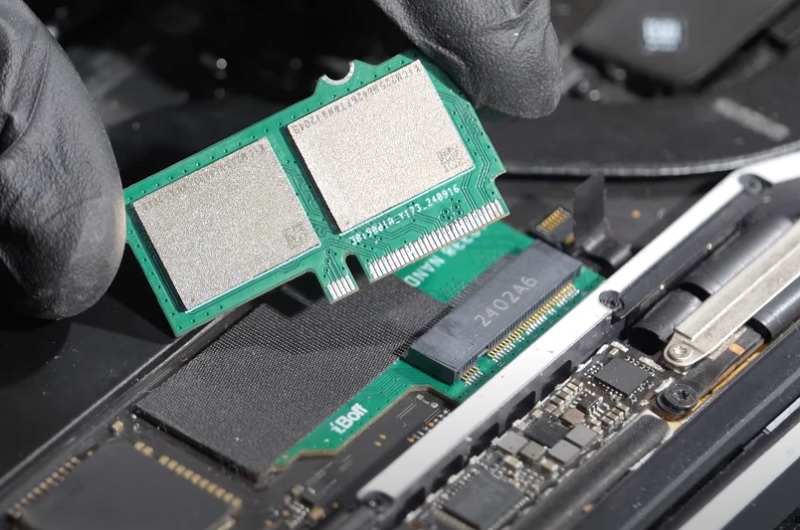 Hạn chế nâng cấp phần cứng - nhược điểm khi mua MacBook 