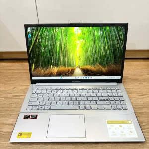 Asus Vivobook Go 15 E1504FA-BQ340W R5-40/16GB/512GB/15.6" FHD/Win11_Bạc Cũ