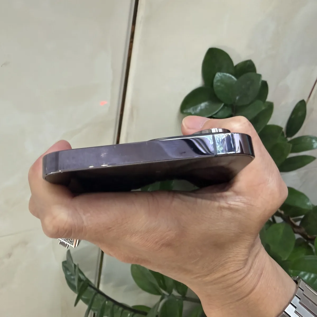 iphone-14-pro-max-128-tim-ll-98-pin-84-zin-2ff5e2.webp Iphone 14 Pro Max 128 tím LL 98 pin 84 zin