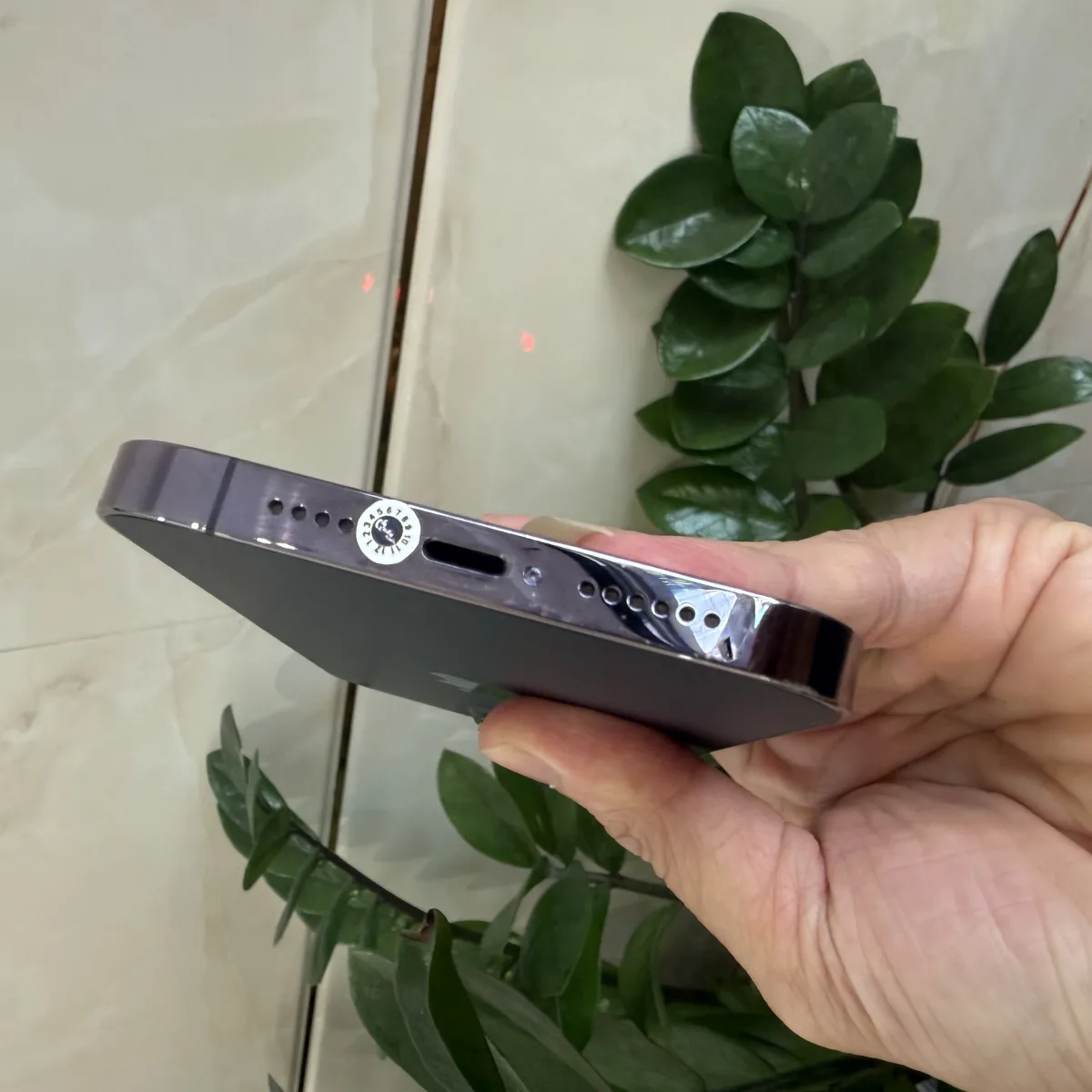 iphone-14-pro-max-128-tim-ll-98-pin-84-zin-4d23ff.webp Iphone 14 Pro Max 128 tím LL 98 pin 84 zin