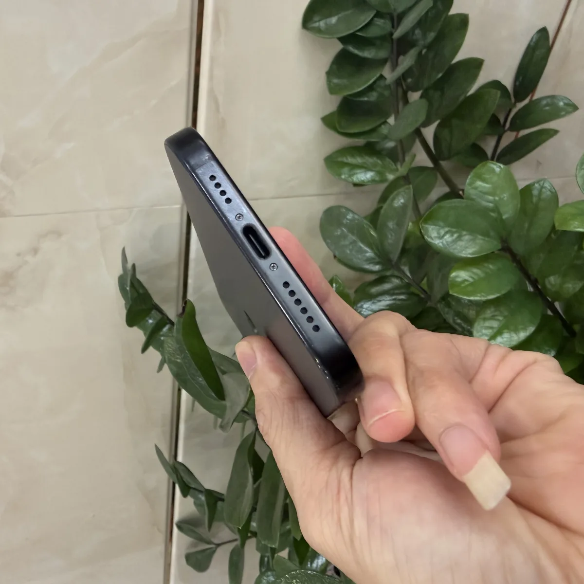 Iphone 15 Plus 256 Đen VN Cũ 98% Pin 100 Zin ốc